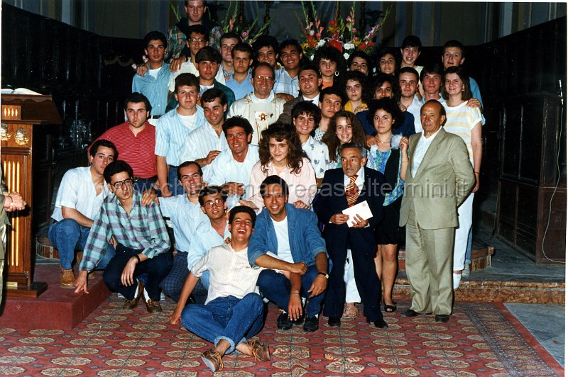 Senza titolo-2.jpg - I Giovani di Azione Cattolica (1987-88) in occasione del 25° di ordinazione sacerdotale dell'Arciprete Giovanni Di Liberto